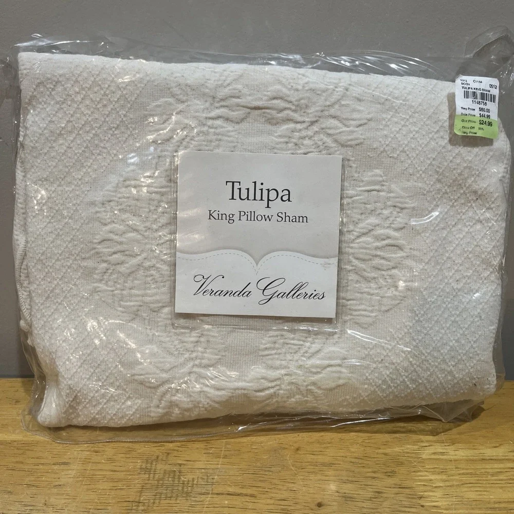 Veranda Galleries Tulipa King Pillow Sham Cream Embossed Embroidered‎ Scalloped